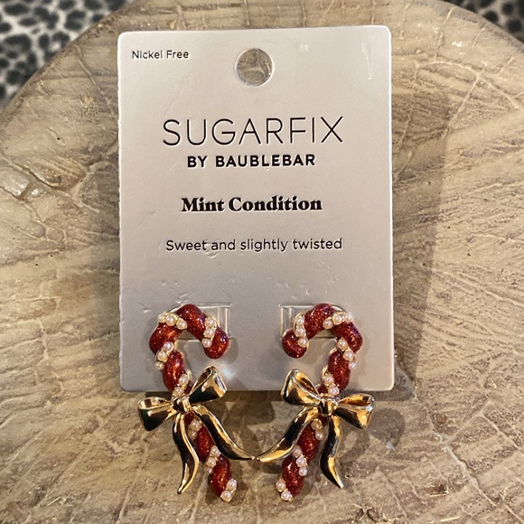 SUGARFIX BaubleBar Mint Condition
Candy Cane Earrings - Red White Pearl Gold NWT - Picture 7 of 8